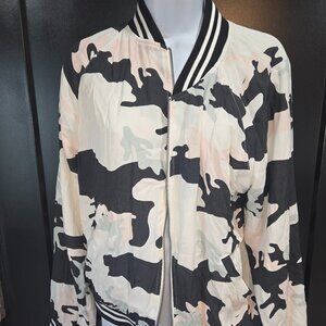 Sanctuary Camo Jacket Sz L